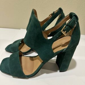 Banana Republic Suede Block Heel Sandals with silver buckle and strap in Green
